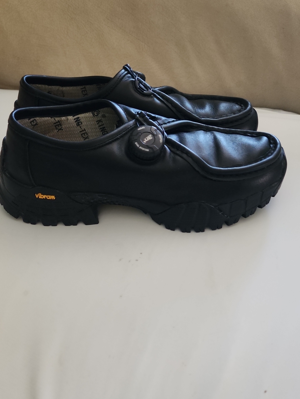 Black Leather Outdoor Slip-On Shoes with BOA Closure